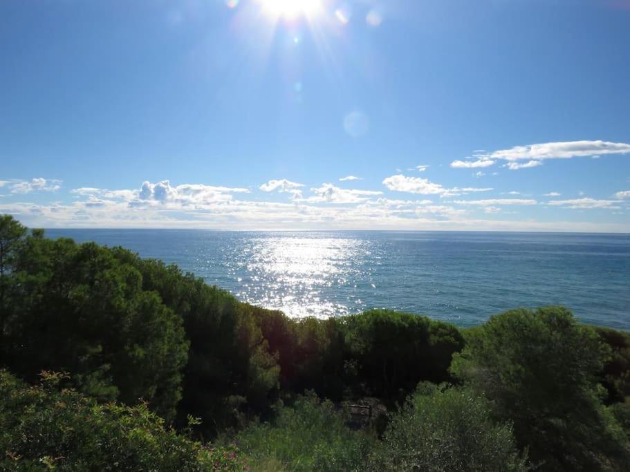 Coqueto Alojamiento Con Banera De Hidromasaje Apartment Tarragona Luaran gambar